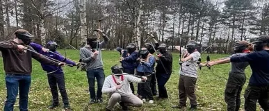 Archery tag huren voor een scoutingvereniging in het bos