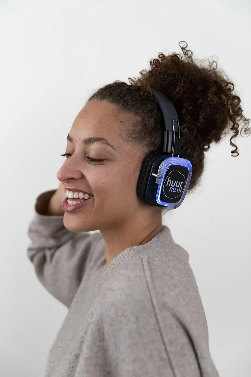 Silent disco huren koptelefoon met kleur en muziek